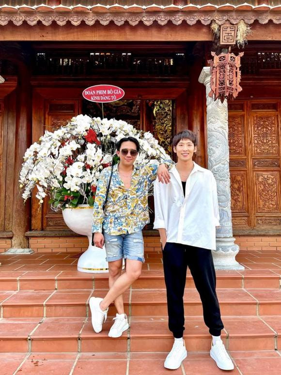 Den nha tho to cua Hoai Linh, Tran Thanh khien cu dan mang cuoi bo-Hinh-2