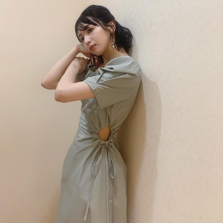 Bên cạnh làm mẫu, người đẹp Nhật Bản còn lấn sân diễn xuất và tham gia show truyền hình. Cô từng đảm nhận vai diễn tiếp viên hàng không trong bộ phim "Runway 24" - được hợp tác sản xuất bởi Peach Airlines và đài ABC Nhật Bản.