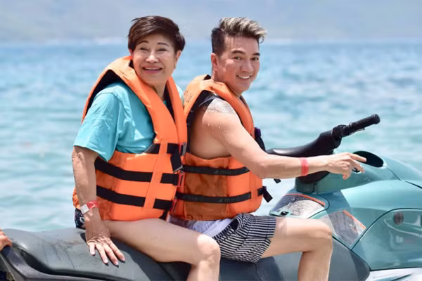 Nguoi vo bi mat hon 17 tuoi cua Dam Vinh Hung giau co va quyen luc-Hinh-3