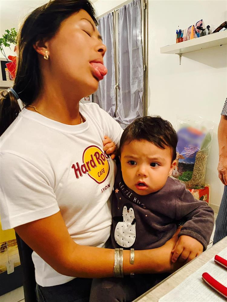 goài đưa Mai "đi muôn nơi", doanh nhân người Mỹ còn giới thiệu cô với người thân ở Pháp. Qua đây cho thấy, Huseng Yang nghiêm túc với mối quan hệ này.