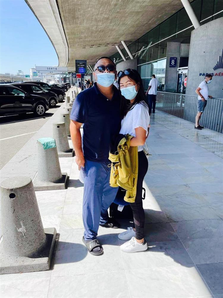 y hôn chồng Bỉ, ''cô gái H'mông'' Lò Thị Mai nhanh chóng tìm được tình yêu mới bên doanh nhân người Mỹ - Huseng Yang. Đáng chú ý là Mai và bạn trai yêu xa khi chàng thì ở Mỹ còn nàng sống tại Bỉ.