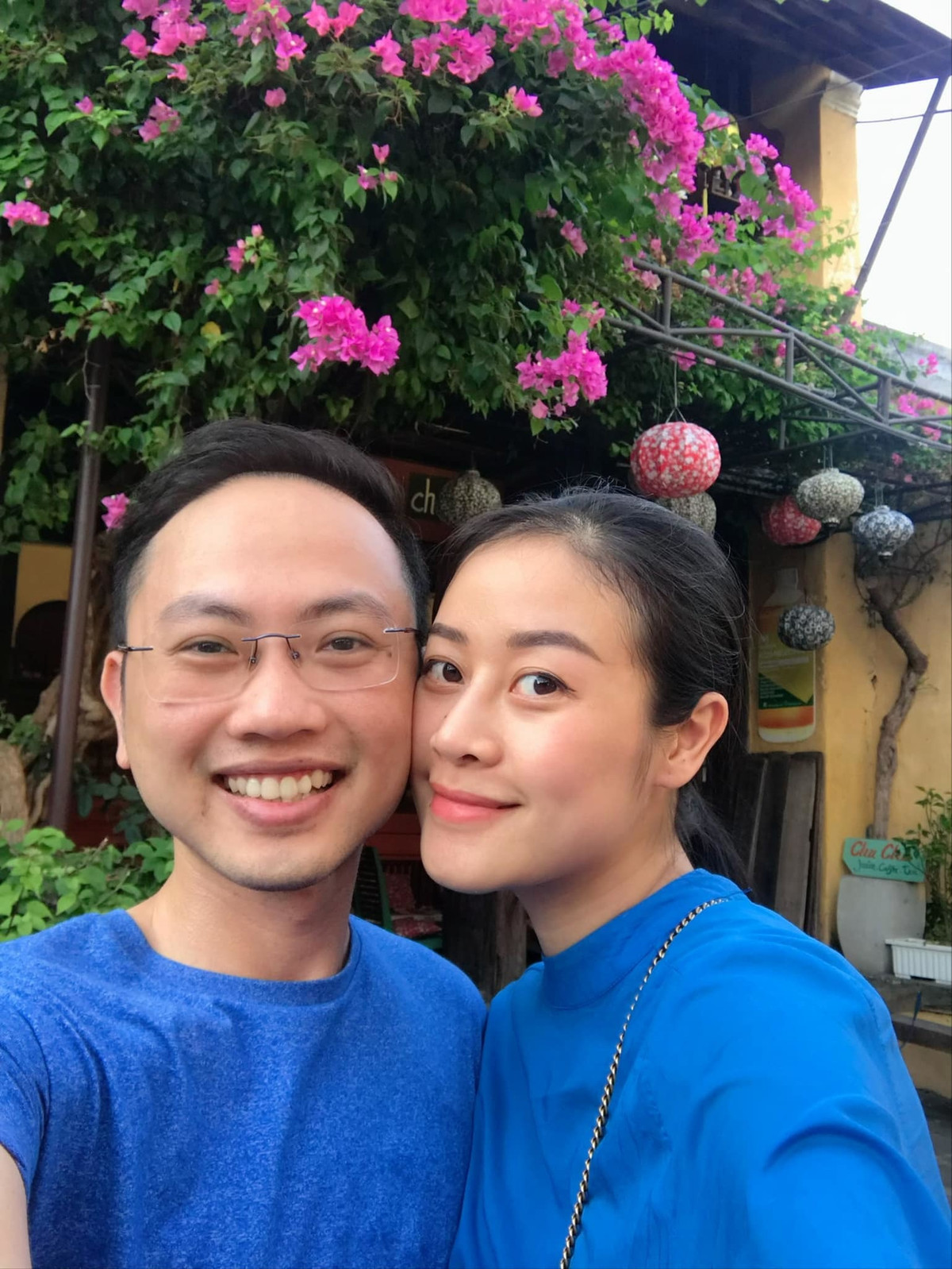 Trong một bài phỏng vấn với VietNamNet, khi được hỏi có hài lòng với cuộc sống hiện tại, nữ MC bộc bạch: "Tôi chưa bao giờ hài lòng với bản thân cả, lúc nào cũng thấy mình chưa được chỗ này, chỗ kia nên luôn ý thức phải phấn đấu hàng ngày. Vì vậy, đôi lúc tôi tự hỏi sao ông trời lại gửi cho mình một cô con gái đáng yêu và một anh chồng thiện tâm đến như thế! Tôi thấy mình vô cùng may mắn".