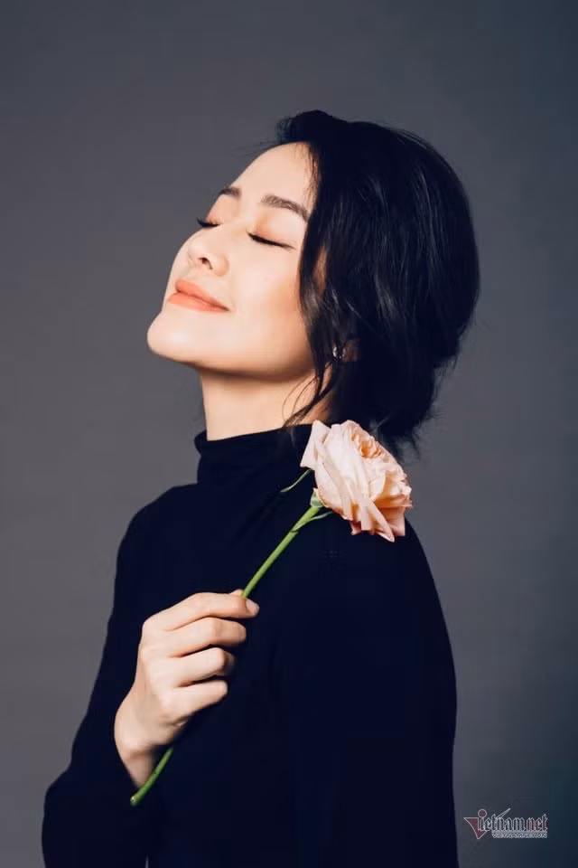 Hinh anh la lam cua MC Phi Linh VTV-Hinh-2