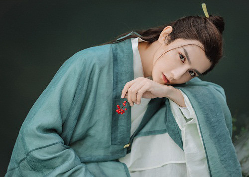 Chuyen phong the kinh khung cua gian than khet tieng nha Minh