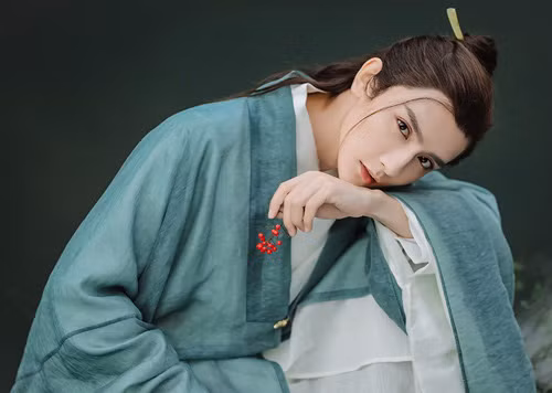 Chuyen phong the kinh khung cua gian than khet tieng nha Minh