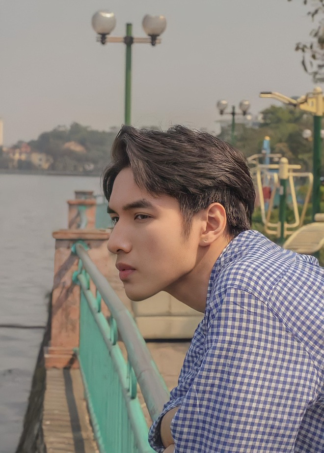 Nam sinh Hà thành bỗng nổi như cồn với góc nghiêng thần thánh - 2