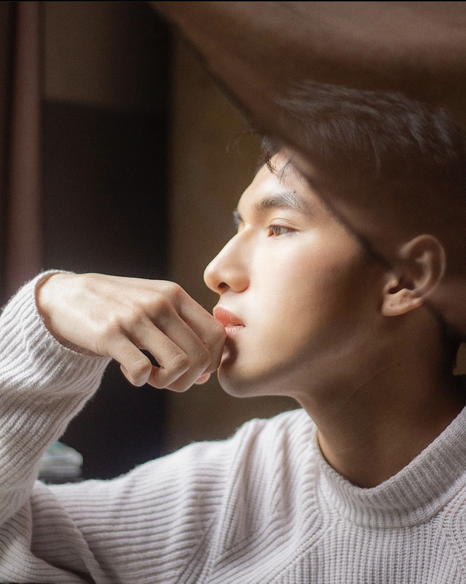 Nam sinh Hà thành bỗng nổi như cồn với góc nghiêng thần thánh - 3