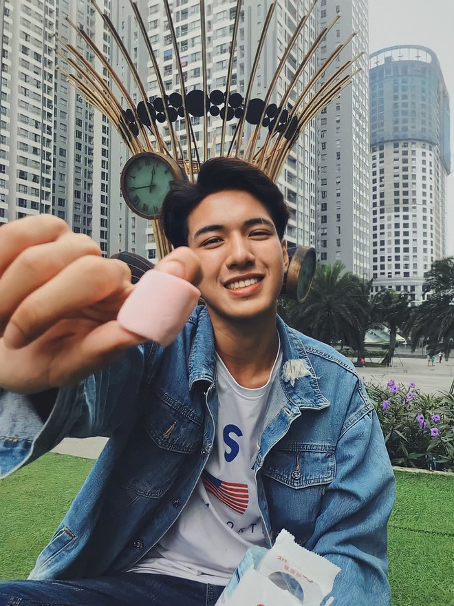 Nam sinh Hà thành bỗng nổi như cồn với góc nghiêng thần thánh - 4