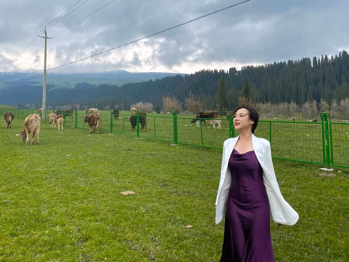 Co gai Viet lai xe kham pha Tan Cuong giua dich-Hinh-9