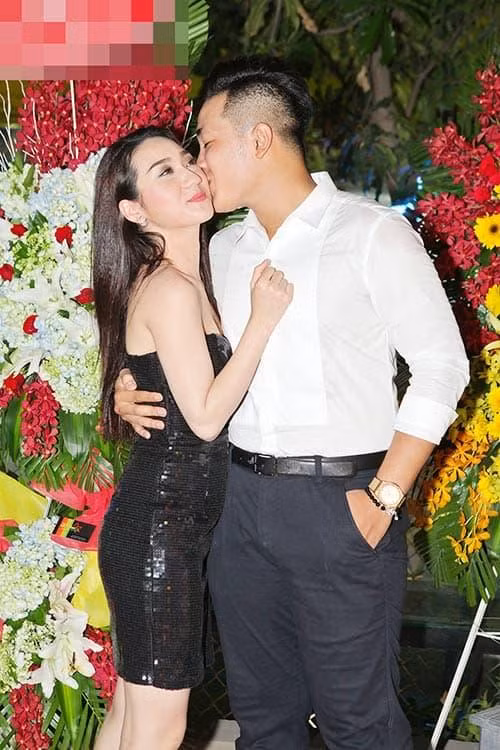 My nhan Viet vuot qua cu soc vi huy hon sat ngay cuoi nhu the nao?-Hinh-17