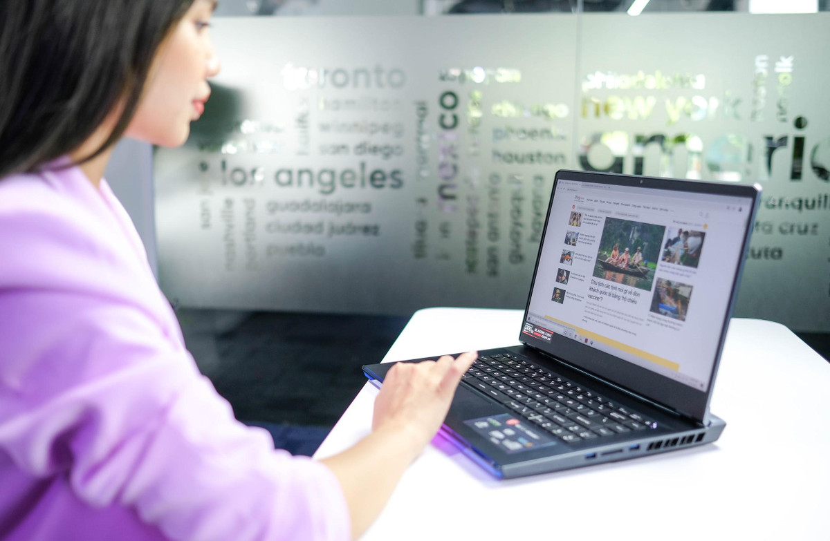 Co gi trong mau laptop gaming cao cap GE66 Raider 10UG-Hinh-6