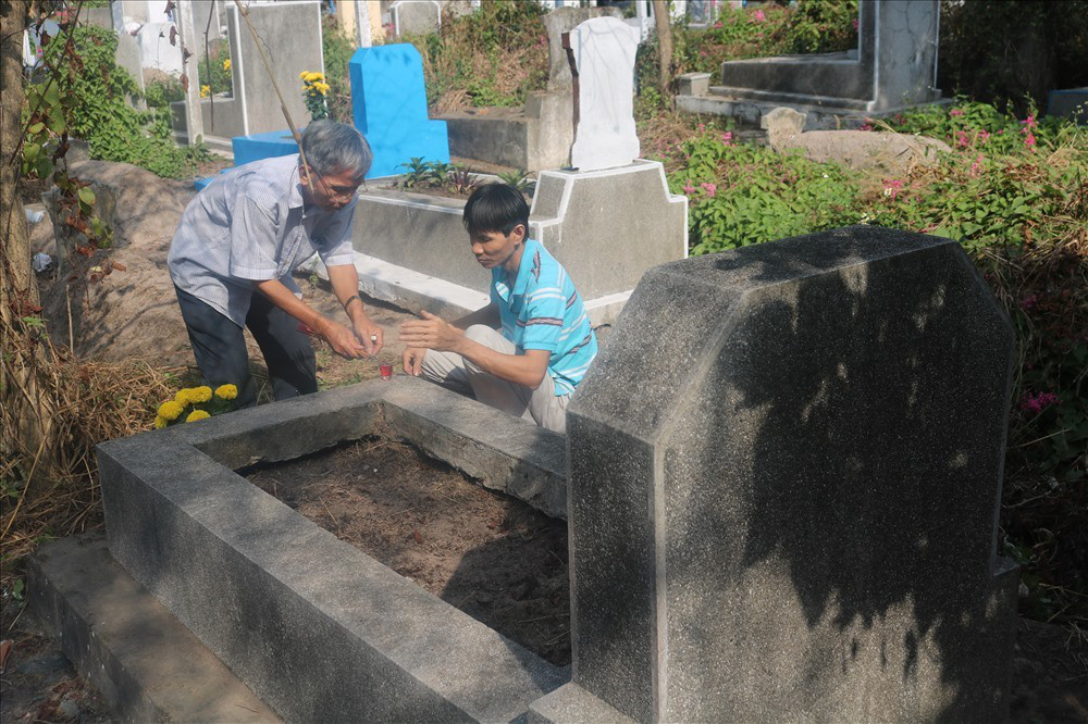 Những lưu ý khi làm lễ Chạp tảo mộ cuối năm - Hình 2 Nhung luu y khi lam le Chap tao mo cuoi nam-Hinh-2