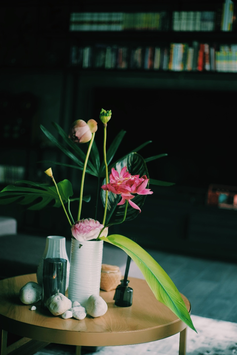 Ho sen trong can penthouse cua a khoi DH Kinh te Quoc dan-Hinh-8