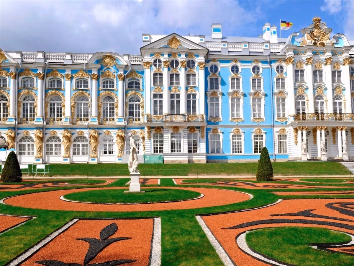 Nhung ky quan o St. Petersburg - Diem den hap dan nhat chau Au-Hinh-10