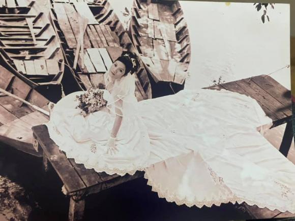 MC Cat Tuong hiem hoi dang anh dien ao co dau ngay xua-Hinh-2