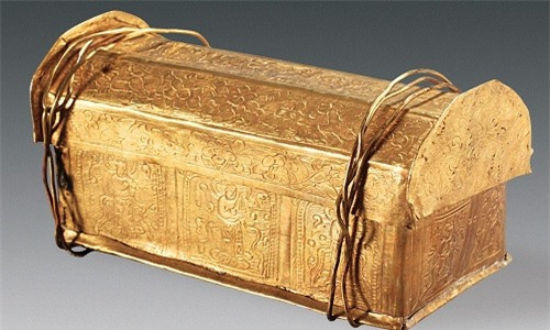 Quan tài vàng cổ chứa xương sọ của Phật Thích Ca Mâu Ni ảnh 1