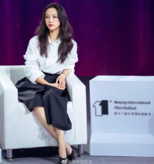 Thang Duy o tuoi 42 gay chu y voi nhan sac 