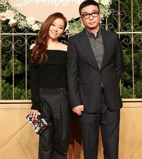 Ba doi vo chong du le cuoi cua Huynh Hieu Minh deu chia tay-Hinh-5