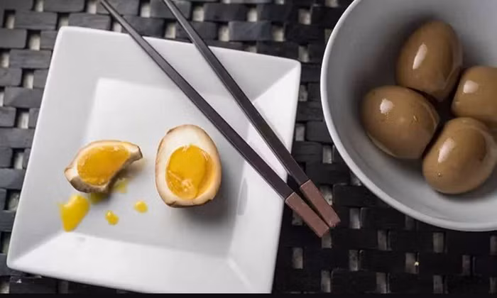 3 cách làm trứng ngâm tương thơm ngon béo ngậy - Hình 2 3 cach lam trung ngam tuong thom ngon beo ngay-Hinh-2