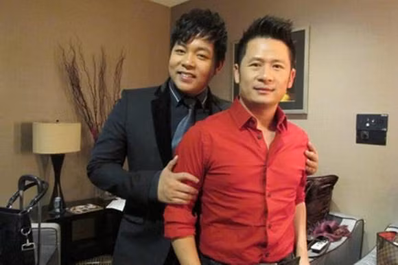 Ca si Quang Le quay len canh Bang Kieu hut thuoc lao-Hinh-3