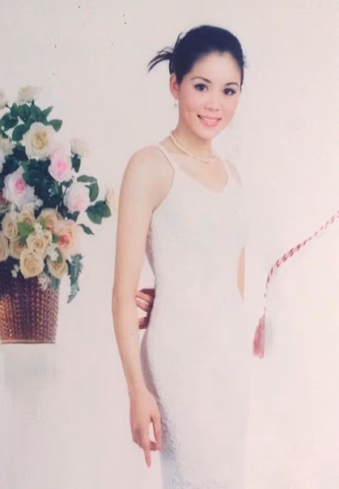 Nhan sac va noi co cuc thoi tre cua ba xa MC Quyen Linh-Hinh-4