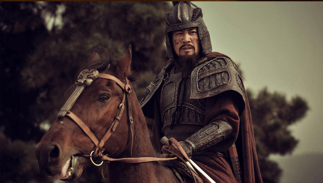 Tran chien nao Luu Bi huy dong 4 manh tuong, quyet phan tranh thien ha?