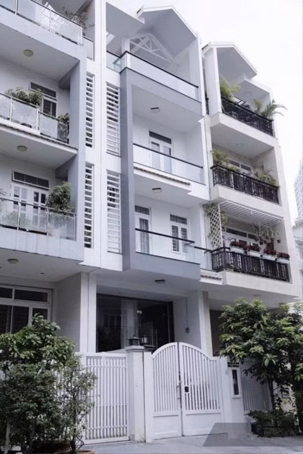 Hari Won bat ngo thua nhan o nha thue voi Tran Thanh-Hinh-3