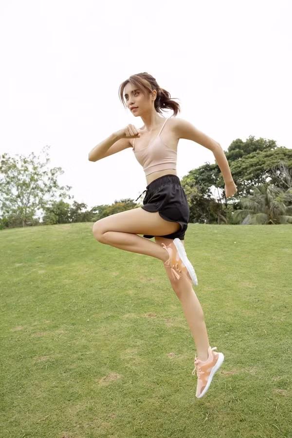 Seo khau 7 mui tren tran, hoc tro Thanh Hang van quyet thi hoa hau-Hinh-8