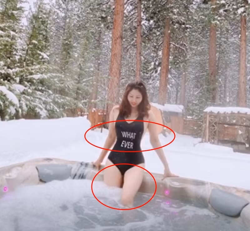 Mẹ Phạm Hương đặt đầm dạ hội 10 triệu rồi bom hàng - Hình 3 Me Pham Huong dat dam da hoi 10 trieu roi bom hang-Hinh-3