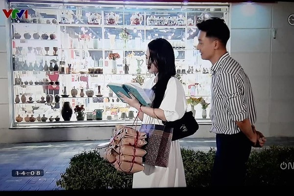 Trong phần này, Việt Hoa sẽ vào vai người yêu mới của Long (Mạnh Trường) và thậm chí hai người còn lên kế hoạch kết hôn. Tuy nhiên nữ diễn viên vẫn giấu kín thông tin về vai diễn.