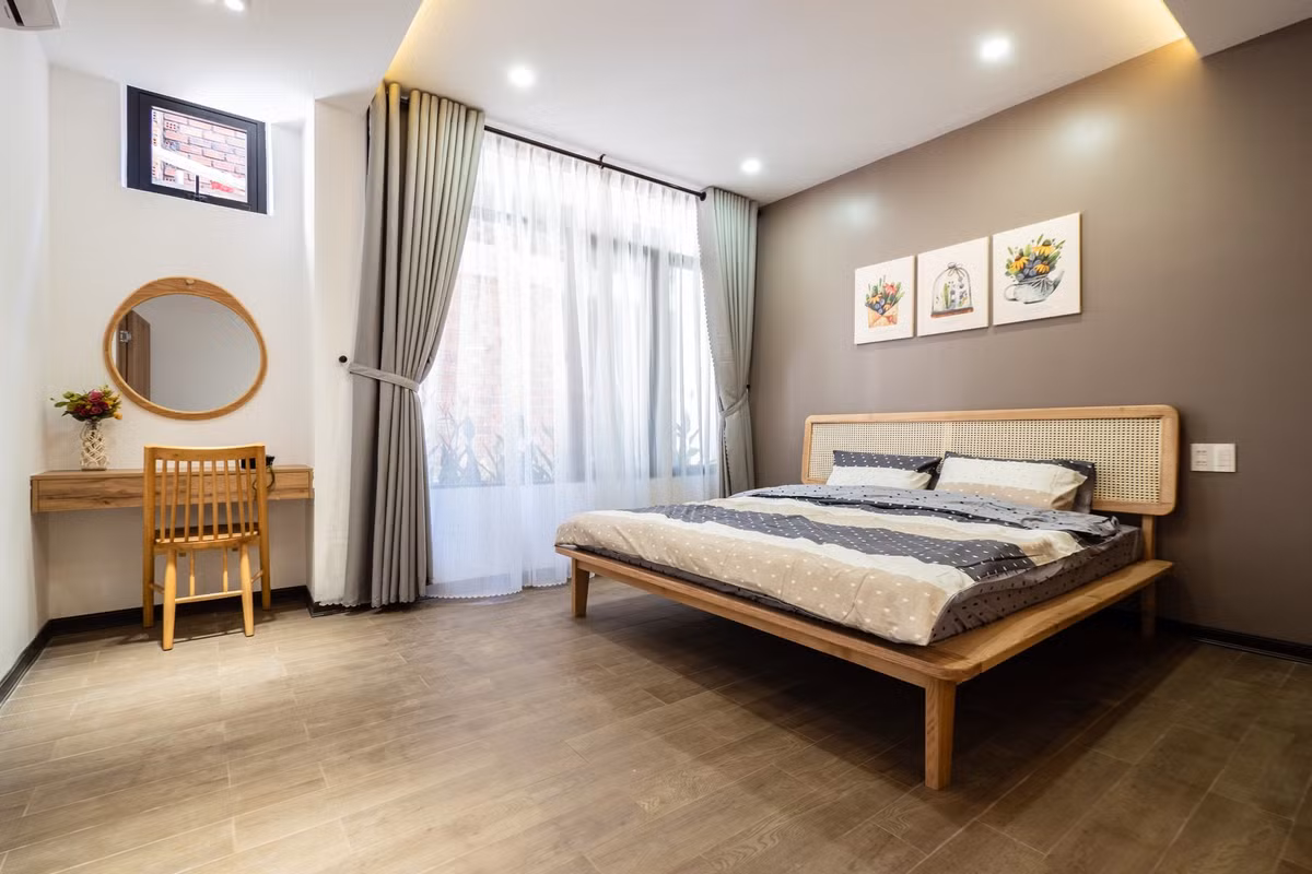 Ngoi nha o Da Nang, muon den cac phong phai qua chiec “cau vat veo”-Hinh-10