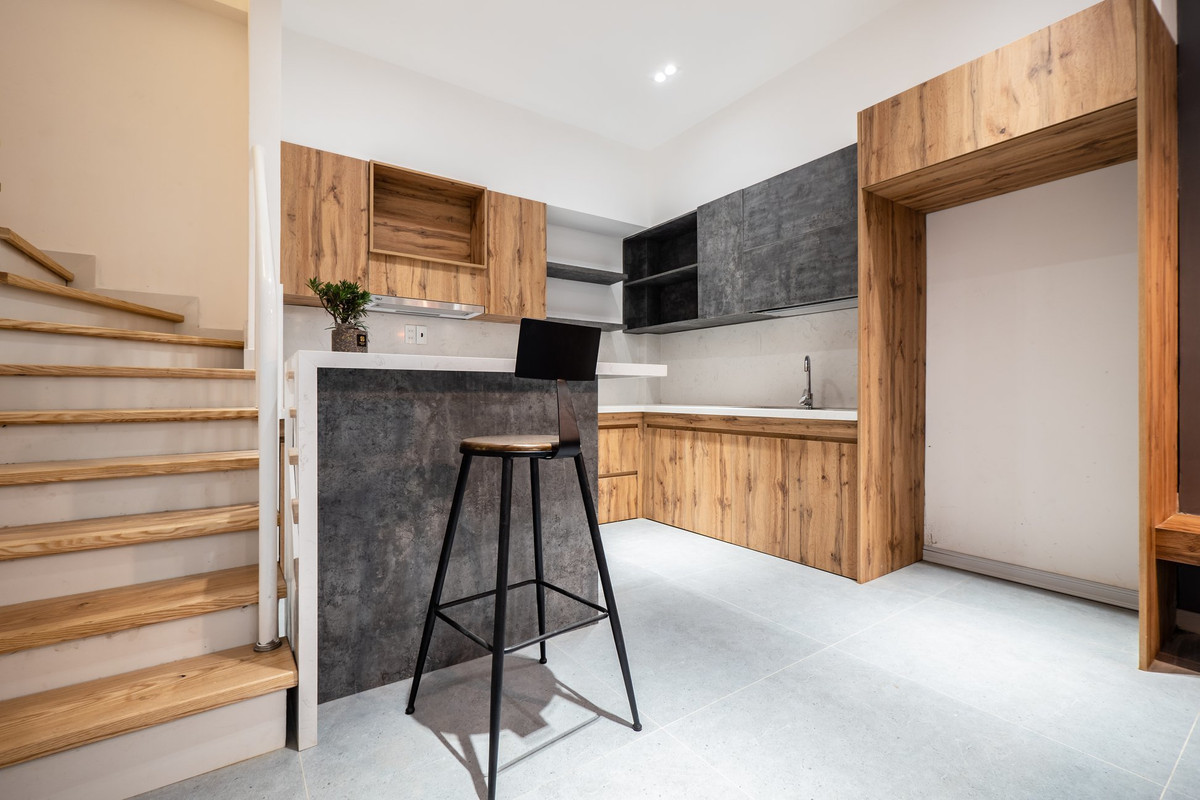 Ngoi nha o Da Nang, muon den cac phong phai qua chiec “cau vat veo”-Hinh-21