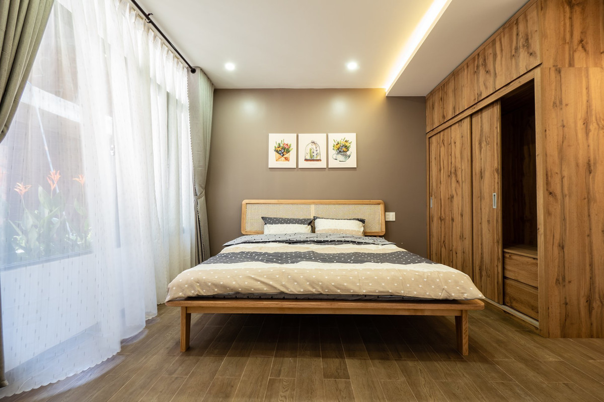 Ngoi nha o Da Nang, muon den cac phong phai qua chiec “cau vat veo”-Hinh-11