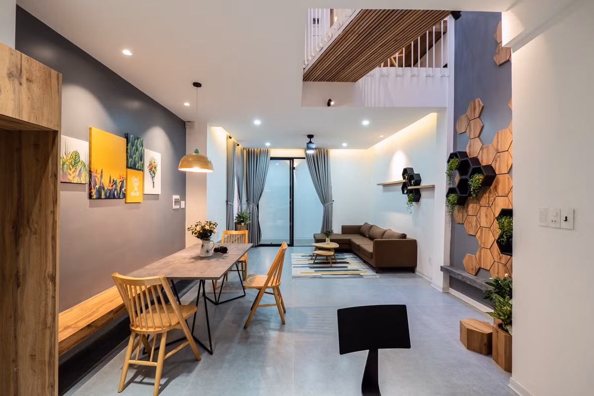 Ngoi nha o Da Nang, muon den cac phong phai qua chiec “cau vat veo”-Hinh-23