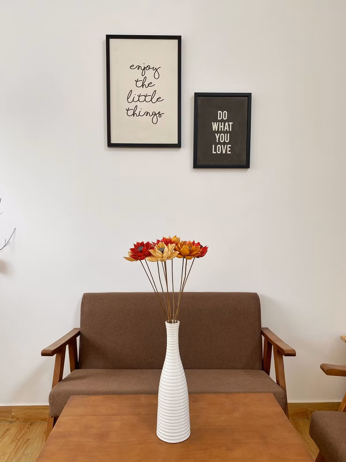 Ngoi nha o My Tho xay moc mac va trang tri tu nhieu do tai che-Hinh-11