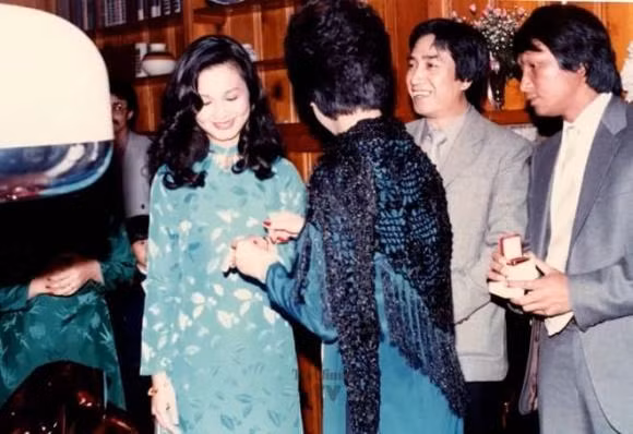 Loat anh hiem cua ca si Kim Ngan khi chua di lang thang o My-Hinh-6