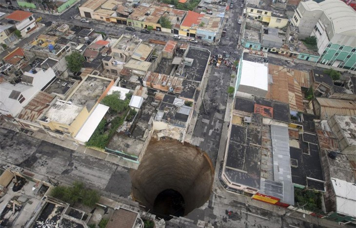 Những hố tử thần gieo rắc nỗi kinh hoàng trên thế giới ảnh 1