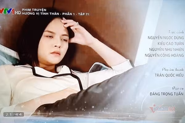 Cô đau khổ, thậm chí nhập viện.