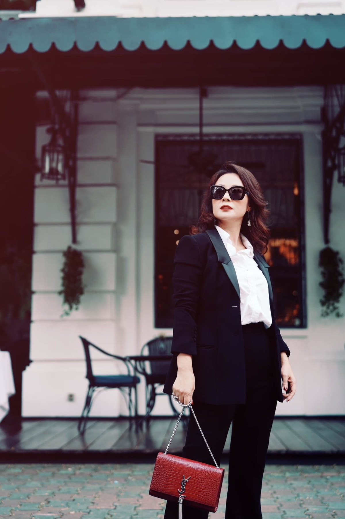 Nhan sac tuoi 43 cua ba xa ca si Dang Duong-Hinh-5