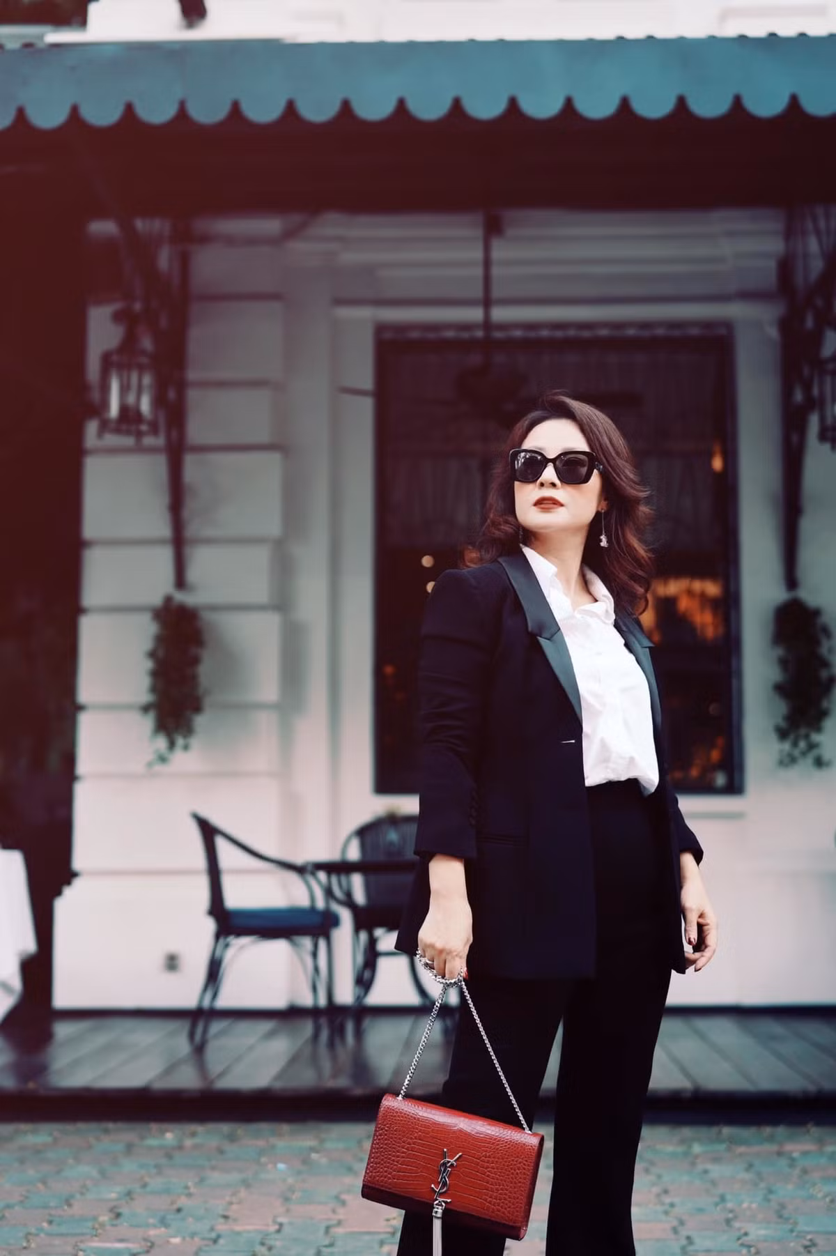 Nhan sac tuoi 43 cua ba xa ca si Dang Duong-Hinh-5