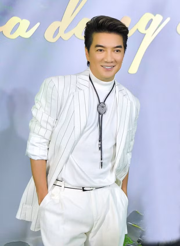 Dam Vinh Hung tiet lo gia dinh tung giau den muc tien khong du cho cat-Hinh-2