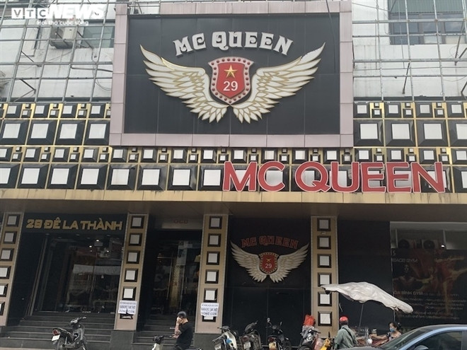 Quan karaoke giua Covid-19: Nguy co guc han sau nhieu lan 