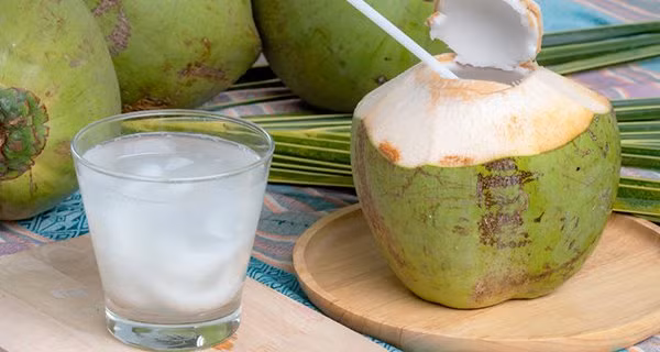 6 loai nuoc khong nen uong vao buoi toi, tich mo day nguoi lai gia som