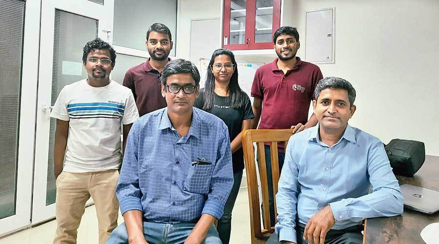 Màn hình smartphone tương lai có thể tự liền lại khi bị nứt vỡ ảnh 1