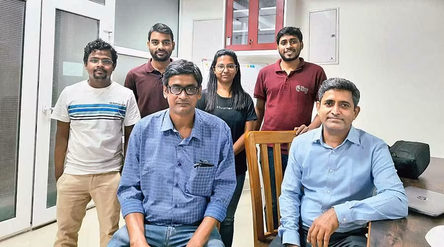 Màn hình smartphone tương lai có thể tự liền lại khi bị nứt vỡ ảnh 1