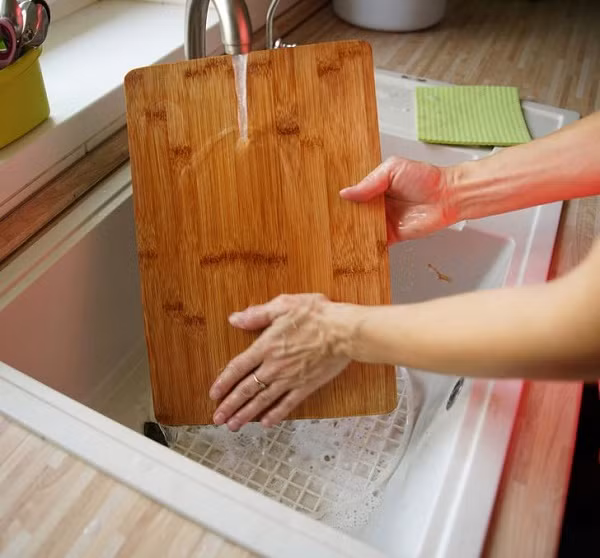 13 thu trong nha da het han nhung nhieu nguoi van vo tu dung-Hinh-9