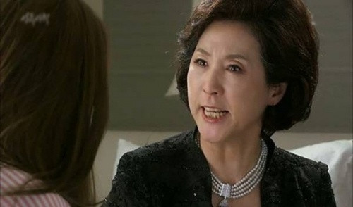 Me chong khong hai long khi toi dang anh ky niem ngay cuoi