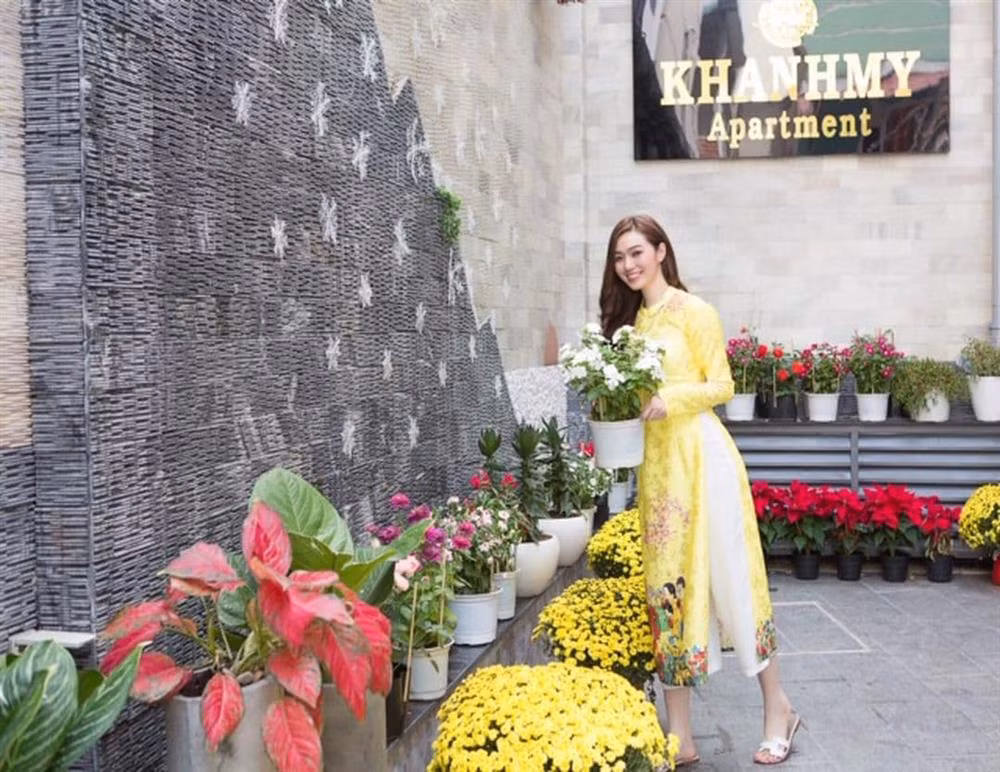 Khanh My gay chu y khi noi chuyen 