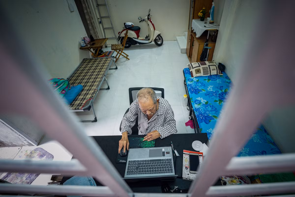 Cuoc song cua nghe si Mac Can o tuoi 76-Hinh-9