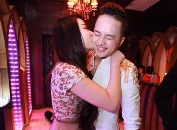 Cuoc song hien tai cua Cao Thai Son: Tro thanh 